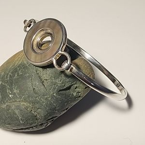 Sterling silver bangle with mother of pearl inlay